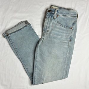 Like New Madewell Mid-Rise Classic Straight Leg Denim